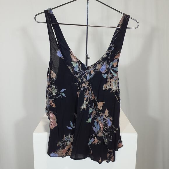Free People Tank Size M - Picture 3 of 4